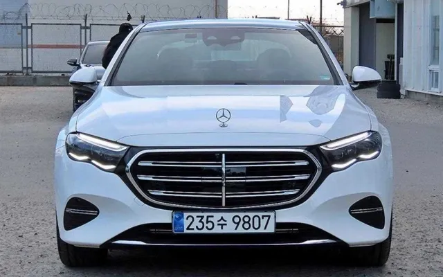 E-클래스 W214 E350 e 4MATIC 벤츠 2025/05 6,978km